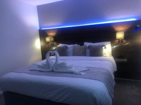 Duplex Serviced Apartment Near L& D Hosptail and M1 J11